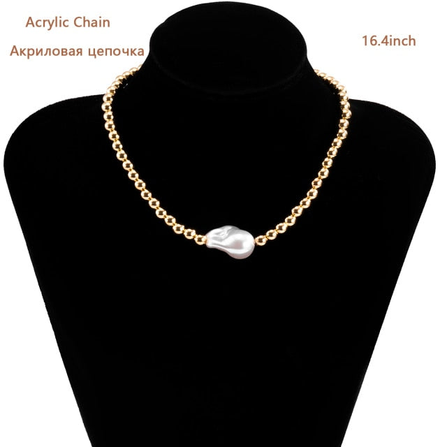 Pearl and Chain Trending Necklace